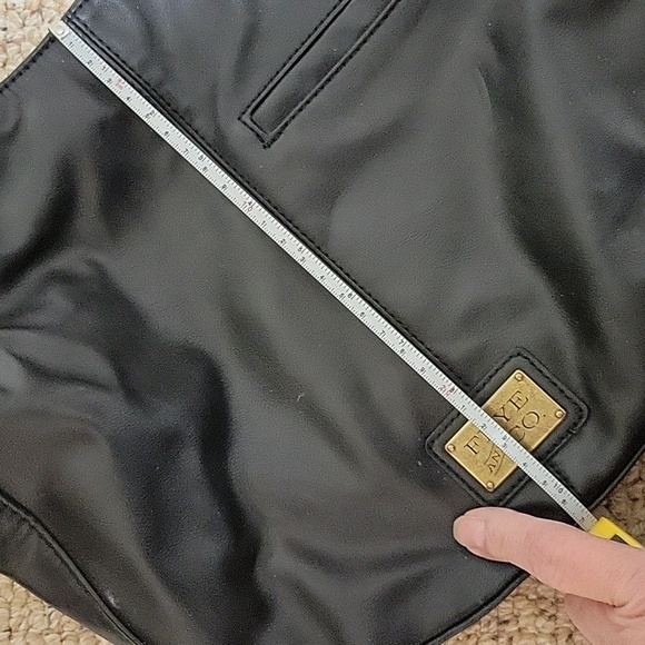 FRYE AND CO. BLACK CROSSBODY PURSE - Picture 10 of 11